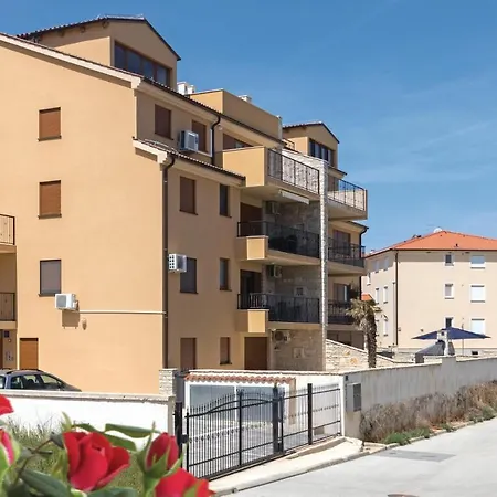 Lejlighed Gorgeous In With Wifi Ližnjan