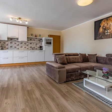 Gorgeous In Appartement