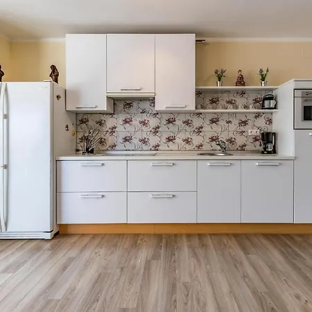 Appartement Gorgeous In *