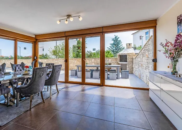 Gorgeous In With Wifi